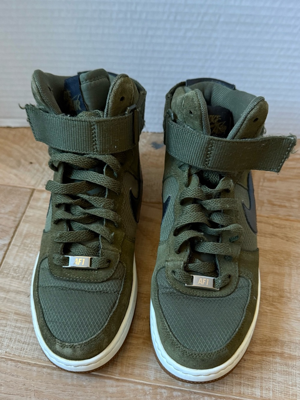Nike Air Force One Womens Ultra Force Mid Rough Green Size 8 Army Green/Black